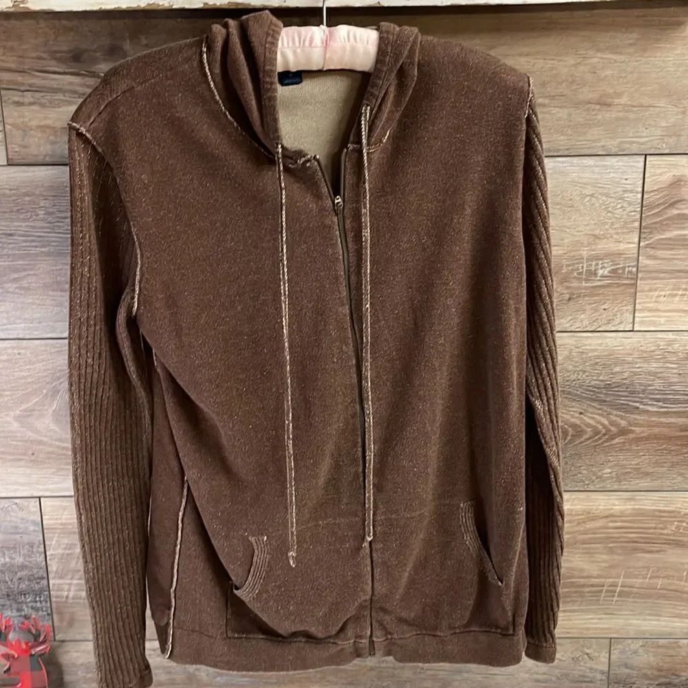 Westbound Ladies 2 piece SweatSuit, Brown Size Med and Small